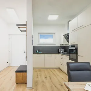 deluxe-apartment-graz.graz-austria-hotels.com/