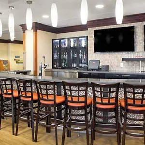 Hotel Fairfield & By Marriott Toronto Airport ***