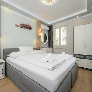 Palais Palffy Apart-hotel