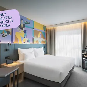 Spark By Hilton Donaustadt Отель